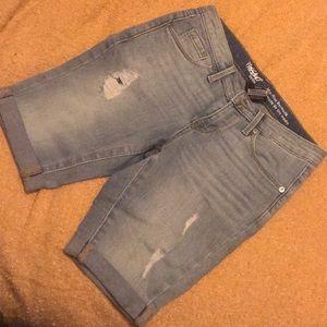 Bermuda jean shorts
